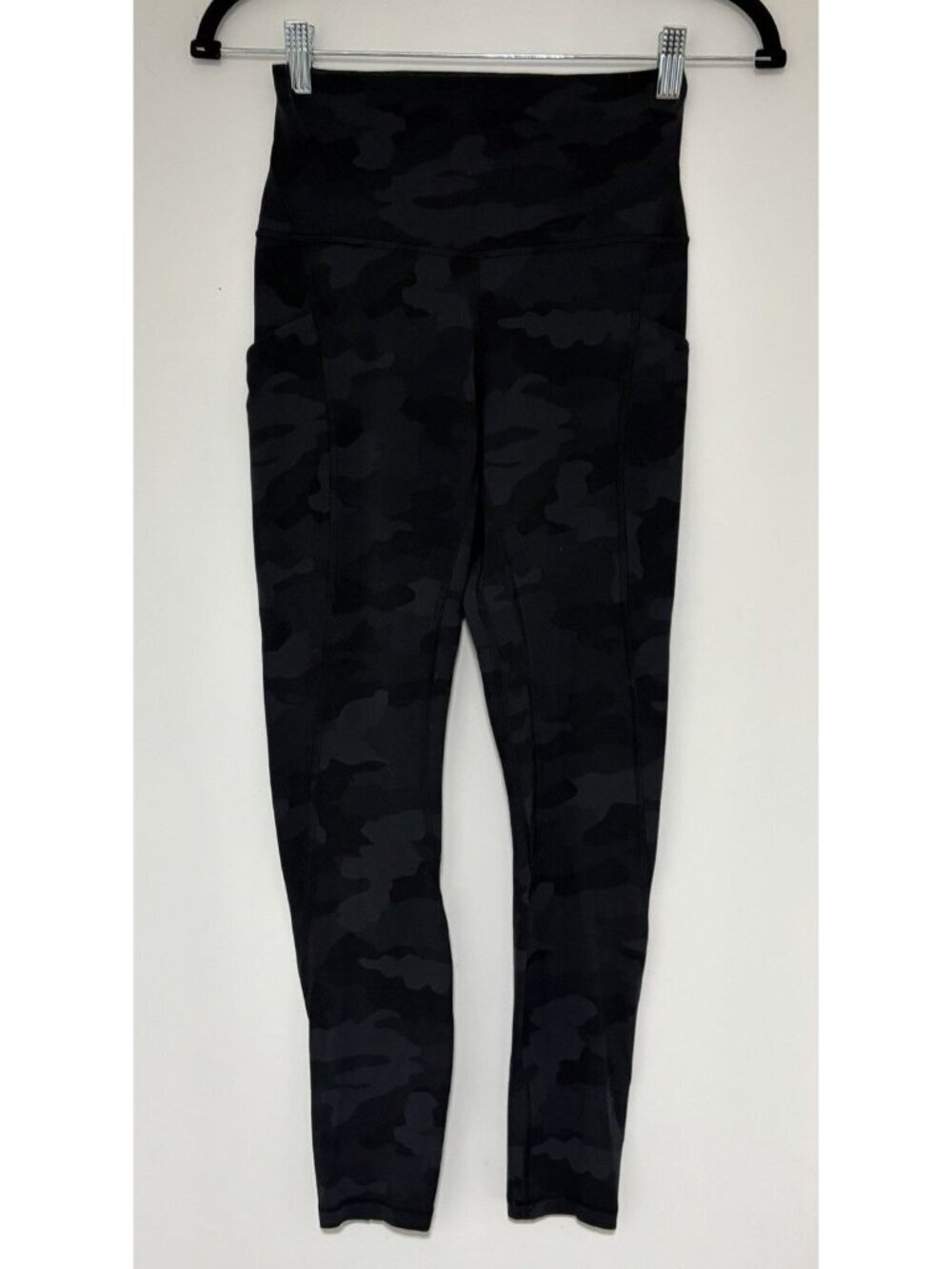 Lululemon Align Women’s Black Camo 26” Leggings With Pockets Size 4